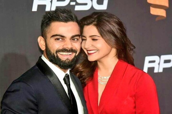 Virat-Anushka glam up Indian Sports Honours event, couple share light moments