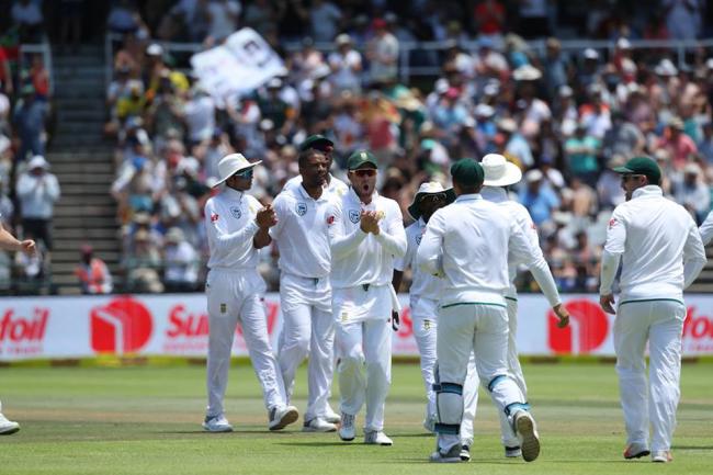 Cape Town Test: South Africa 65/2 in second innings at stumps on Day 2