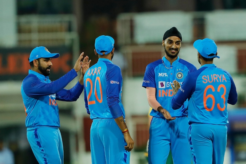 India restrict South Africa to 106/8 in 20 overs in first T20I