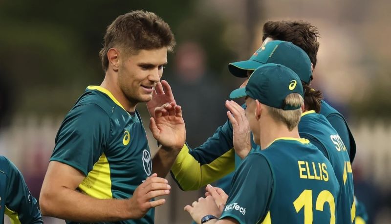 Australia thrash Pakistan in third T20I to clean sweep series