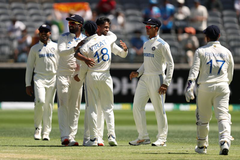 India move closer to Perth Test win against Australia