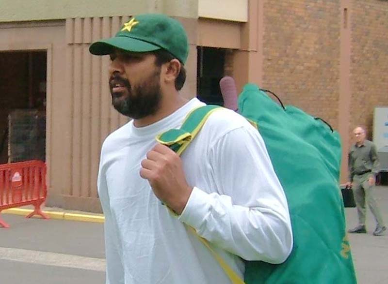 Former Pakistan skipper Inzamam-ul-Haq accuses Rohit Sharma and his Indian team of ball tampering 