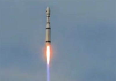 China successfully launches three Shiyan research satellites