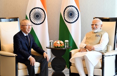 Fast Retailing Co. Ltd CEO Tadashi Yanai meets Narendra Modi