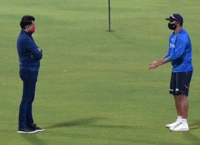 When two legends meet: Sourav Ganguly, Rahul Dravid in single frame at Eden Gardens