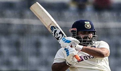 Rishabh Pant injured in car mishap, hospitalised