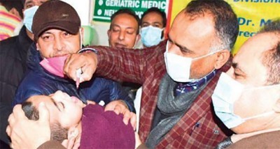 Kashmir: Div Com inaugurates Pulse Polio immunisation drive at JLNM Hospital