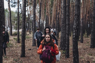 People board bus in war-hit Ukraine