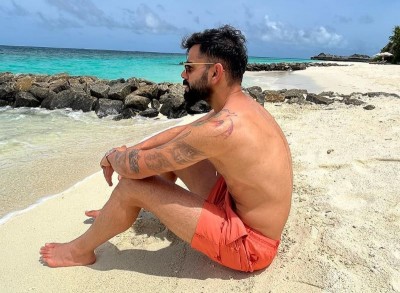 Virat Kohli takes sunbath on vacation with Anushka Sharma and Vamika