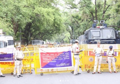 Roads blocked in Central Delhi, Cong workers detained ahead of Rahul Gandhi's ED hearing