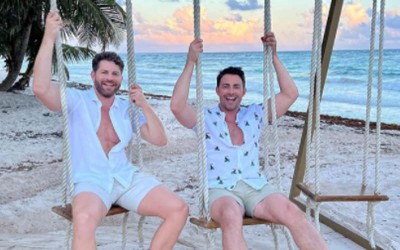 Hollywood actors Jonathan Bennett and Jaymes Vaughan tie nuptial knot