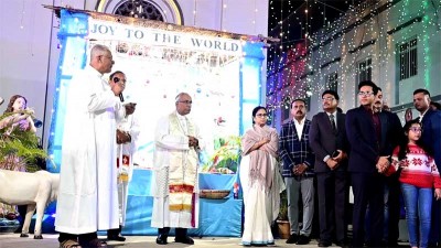 Kolkata: West Bengal CM Mamata Banerjee inaugurates special exhibition at The Cathedral Of The Most Holy Rosary