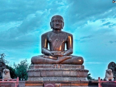 President Kovind, PM Modi greet people on Mahavir Jayanti