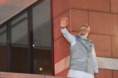 Gujarat: PM Modi inaugurates hostel and education complex of Shri Annapurnadham Trust at Adalaj