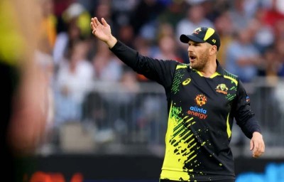 Aaron Finch reprimanded for breaching ICC Code Of Conduct