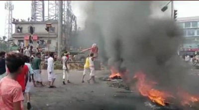 Jihadis among Muslims trying to take the community on the path of violence: VHP on Prophet row fury