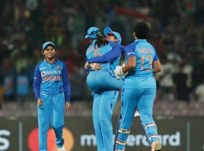 India women level T20I series 1-1 against Australia with Super Over win