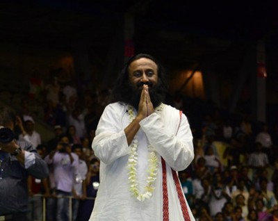 Art of Living guru Sri Sri Ravi Shankar offers prayers in Tirumala shrine