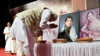 PM Narendra Modi receives Lata Deenanath Mangeshkar Award at a ceremony in Mumbai