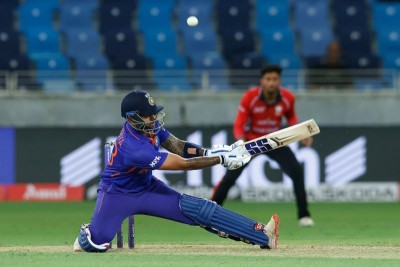 Suryakumar Yadav's power-packed knock lugs India into Asia Cup Super 4s