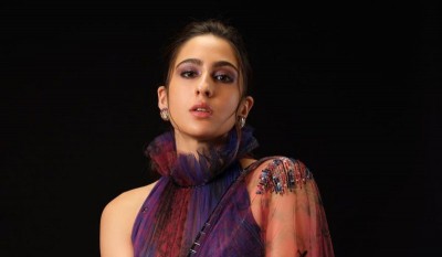 Sara Ali Khan looks elegant in saree created by Manish Malhotra