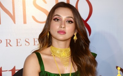 Mimi Chakraborty unveils Tanishq's Poila Boishakh collection