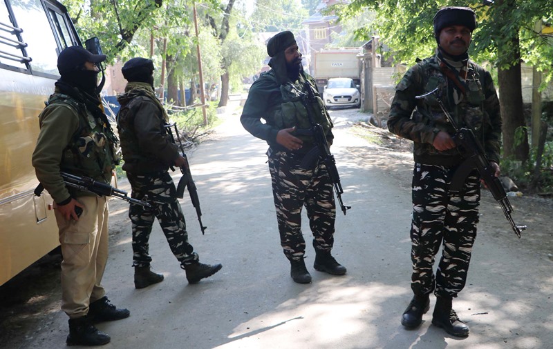 Army personnel visit Kulgam encounter site