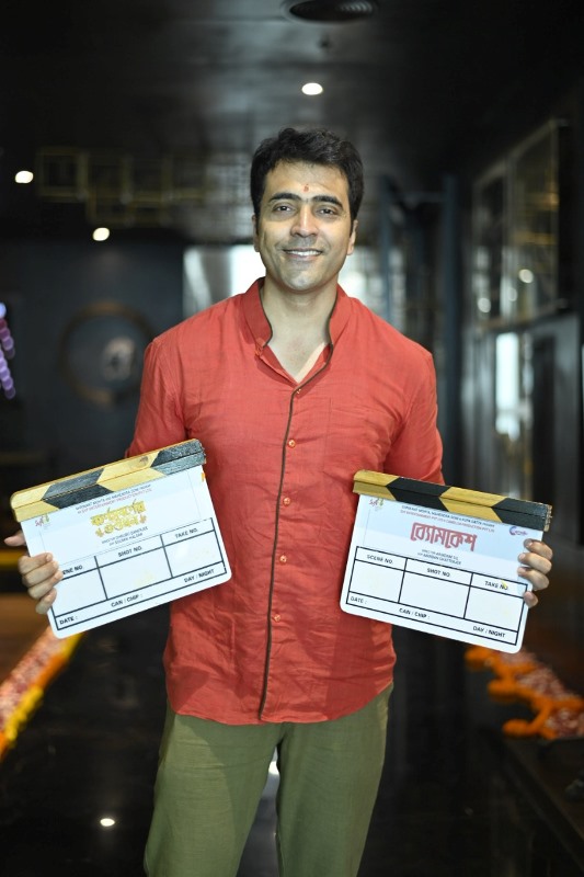 SVF hosts 'Shubho Mahurat' of Arindam Sil's Byomkesh and Dhrubo Banerjee's Karnasubarna Guptodhon