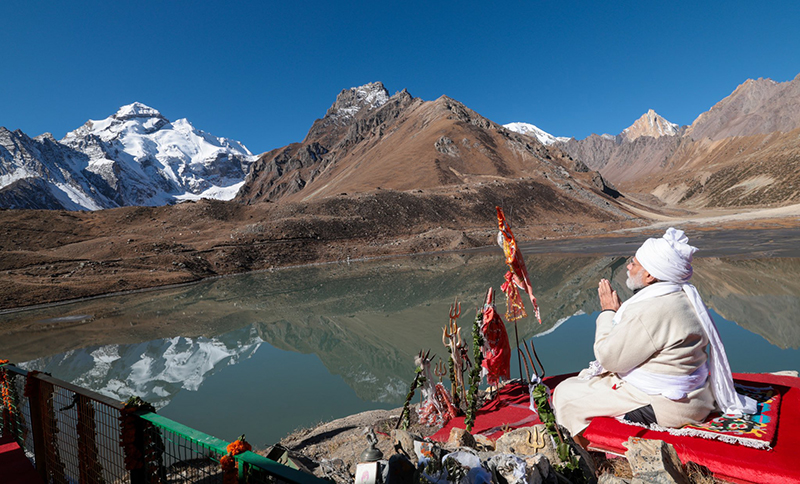 PM Modi performs puja, meditates at Uttarakhand's Parvati Kund