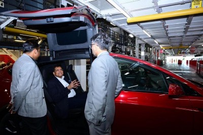 Piyush Goyal meets Tesla officials at carmaker's Fremont factory in US