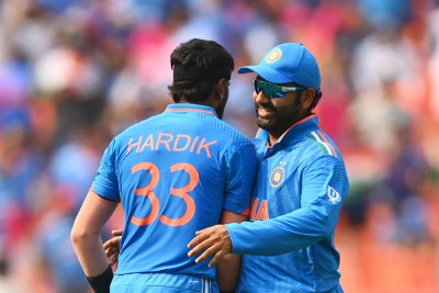 World Cup: Hardik Pandya, Siraj dismiss openers after Pakistan make a strong start in high-voltage encounter