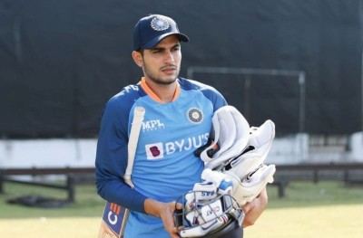 Ravi Shastri wants Shubman Gill get one more chance in Indore Test