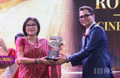 Roopa Ganguly, Dibakar Banerjee conferred ICC YLF Pride of Bengal awards among others