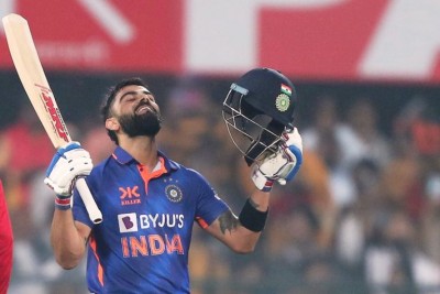 Virat Kohli moves one step closer to Sachin Tendulkar's landmark with 2 ODI centuries in a row