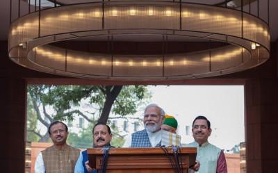 Parliament's Winter Session begins; Modi, Sonia, others attend day 1