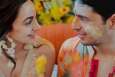 Kiara Advani, Sidharth Malhotra share Haldi pictures from marriage on Holi