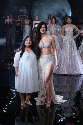 India Couture Week: Disha Patani scorches the ramp for designer Dolly J