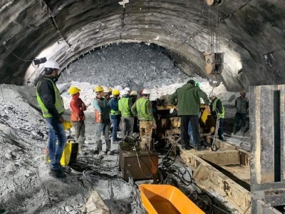 Live Blog: Uttarakhand tunnel collapse rescue ops hit final stage; Elaborate preps to evacuate 41 trapped workers