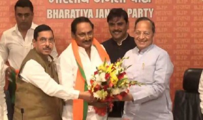 Former Andhra Pradesh CM Kiran Kumar Reddy joins BJP