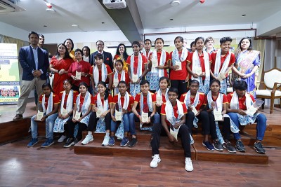 Kolkata: British Deputy High Commission honours East Bengal women's football team