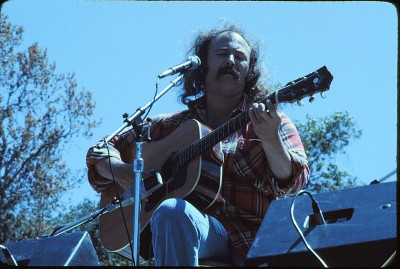 US singing icon David Crosby dies