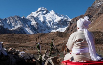 PM Modi performs puja at Gauri Kund in Uttarakhand's Pithoragarh, meditates in front of Adi Kailash peak