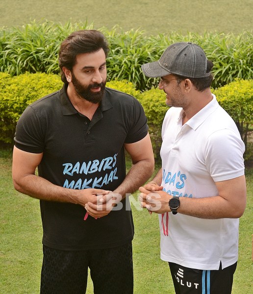 Ranbir Kapoor, Sourav Ganguly at Eden Gardens for cricket and Tu Jhoothi Main Makkaar