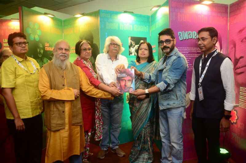 29th KIFF: Prosenjit Chatterjee inaugurates exhibition as centenary tribute to Dev Anand