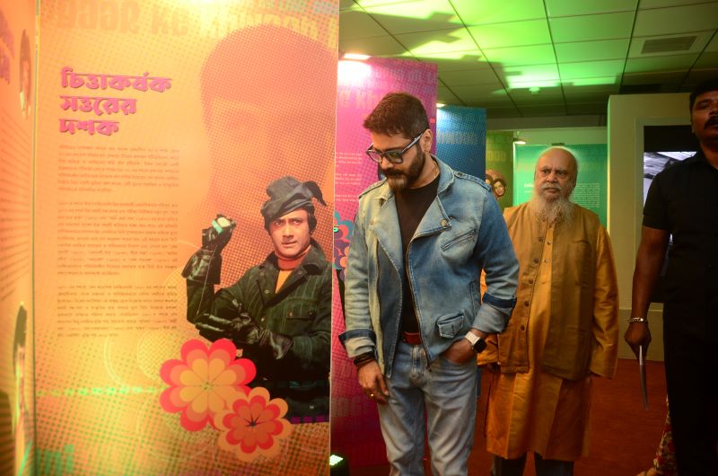 29th KIFF: Prosenjit Chatterjee inaugurates exhibition as centenary tribute to Dev Anand