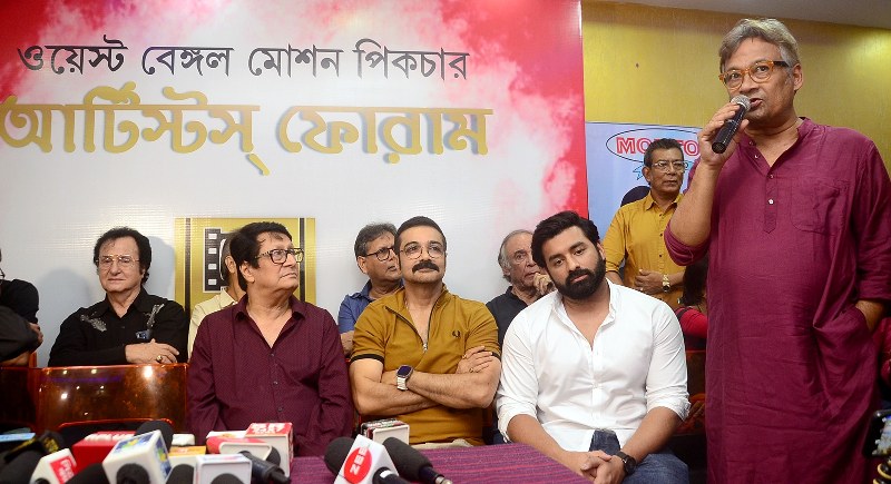 Kolkata: Ranjit Mallick, Prosenjit Chatterjee, Chiranjit Chakraborty, others celebrate Artists' Forum's 25th anniversary