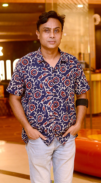 Prosenjit Chatterjee graces special screening of Dabaru