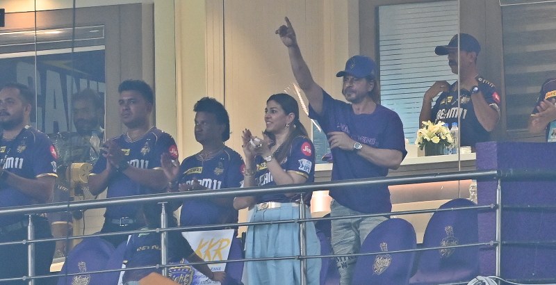 Shah Rukh Khan, son AbRam take victory lap post KKR's win at Eden Gardens