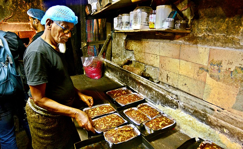 Christmas: Kolkata cake shop bakes for over 200 years