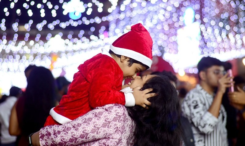 Glimpses of Christmas celebrations in Kolkata